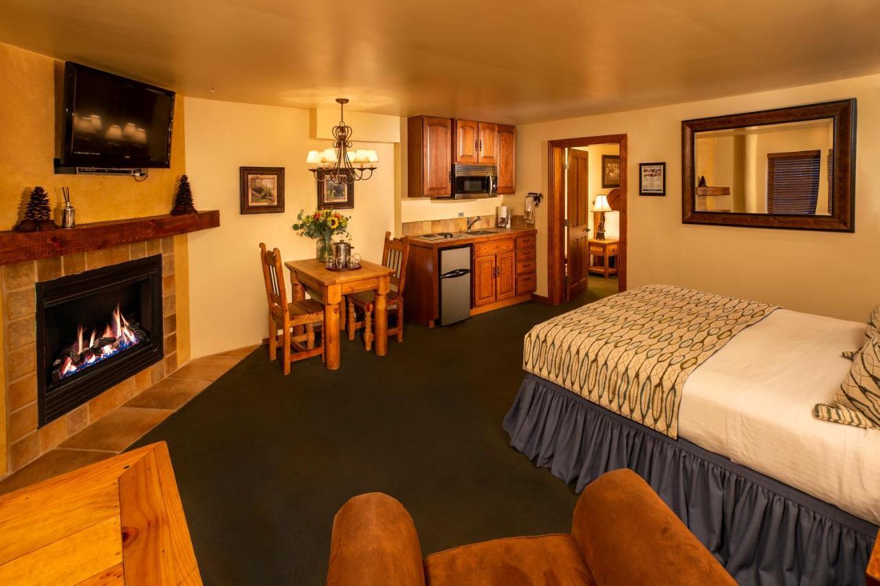 Alpine Village Suites Taos Ski Valley Esterno foto