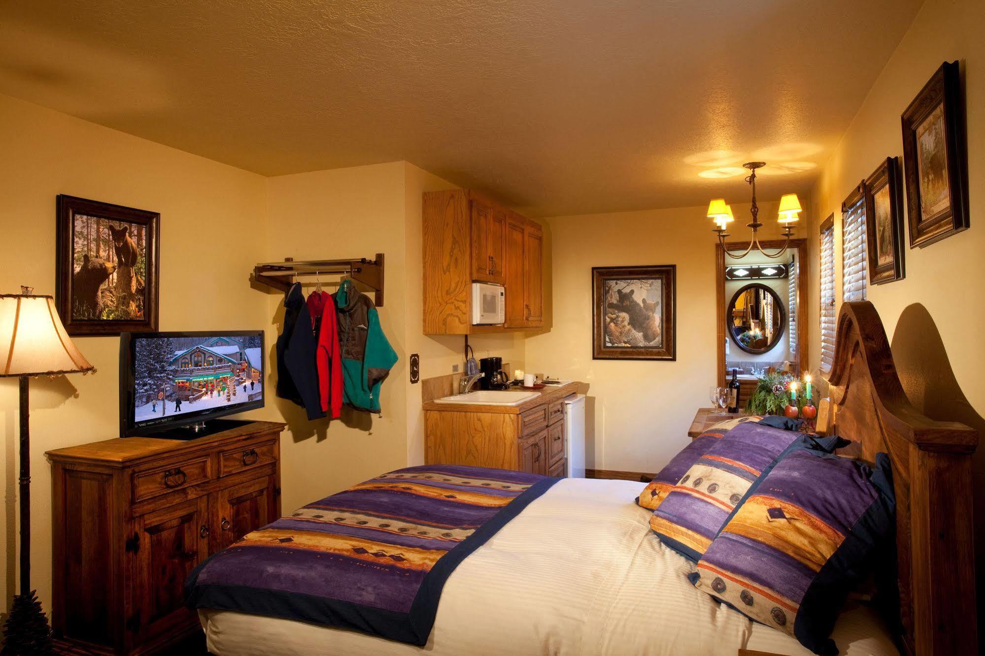 Alpine Village Suites Taos Ski Valley Esterno foto